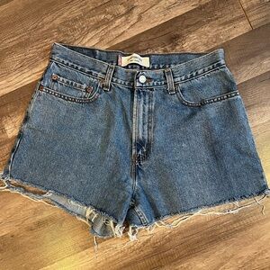 Levis 560 Denim Shorts